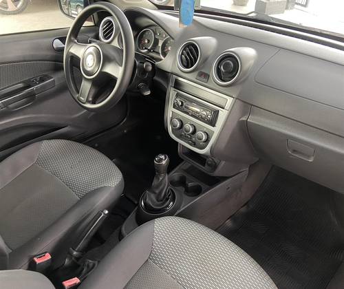 VOLKSWAGEN GOL 1.0 MI TREND 8V FLEX 4P MANUAL VOLKSWAGEN GOL 1.0 MI TREND 8V FLEX 4P MANUAL